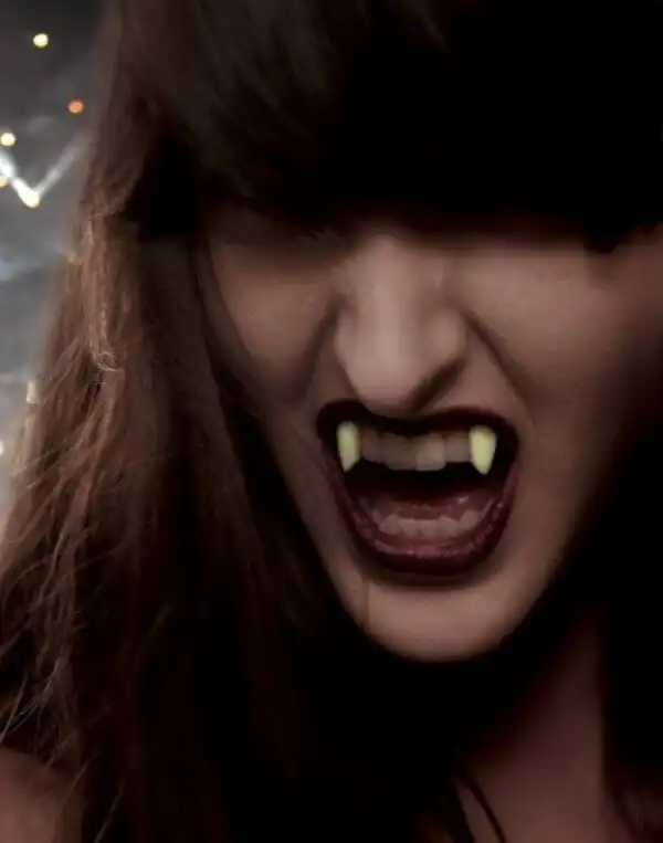 Glow In The Dark Subtle Vampire Fangs By Scarecrow - Image 2